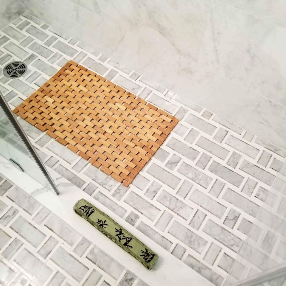 Elegant Bamboo Bath Mat & Bamboo Hand Towel Luxurious Shower Mat Eco-Friendly for Bathroom & Kitchen Large 27" x 16"